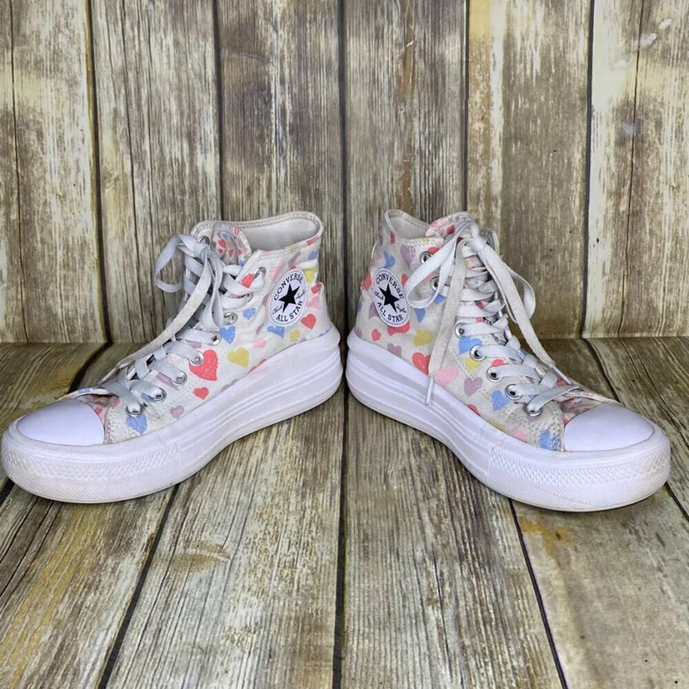 Girls size 6 Converse Chuck Taylors Heart Print‎ Canvas High Tops